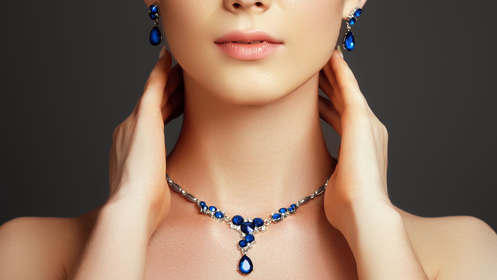 A party wear blue diamond